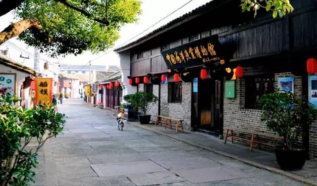140万人游行,德国大肆批判右翼,高官们亲自下场是为反纳粹吗?